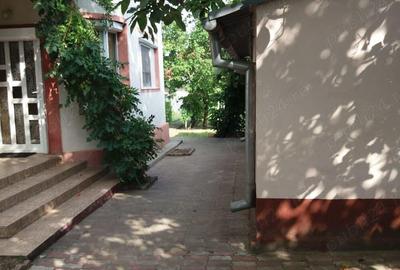 Casă cu 5 camere cu Teren 688 Mp în Șendreni - 10