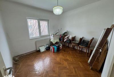 Apartament cu 4 camere decomandat în Micro 16 - 9