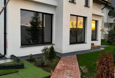 Casă cu 4 camere în Berceni - 1