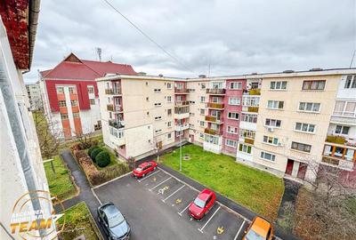 Garsonieră decomandată, mobilată în Lenin - 3