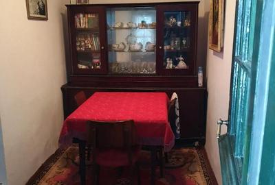 Casă cu 5 camere cu Teren 2200 Mp în Seaca - 6