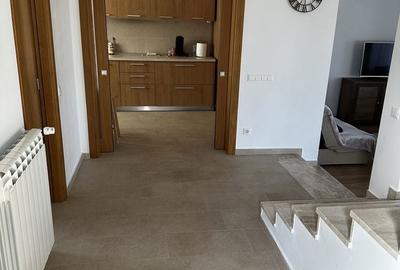 Casă cu 4 camere în Ipotești - 4