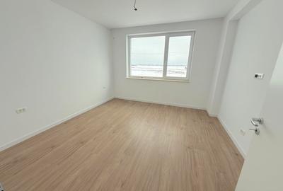 Apartament cu 4 camere decomandat în Metalurgiei - 14