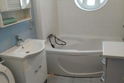 Apartament cu 3 camere semidecomandat în Titulescu - 3