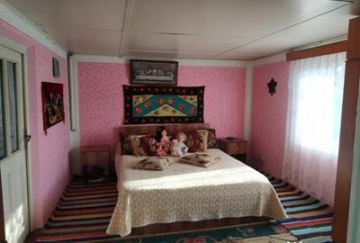 Casă cu 4 camere cu Teren 1550 Mp în Central - 6