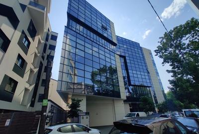 Birou, de 360 mp, în P-ța Muncii - 10