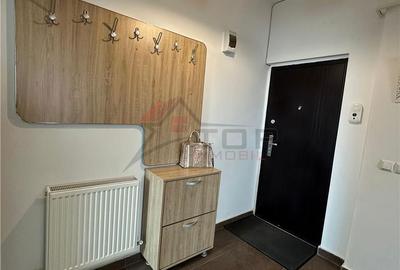 Apartament cu 2 camere semidecomandat în Baza 3 - 6