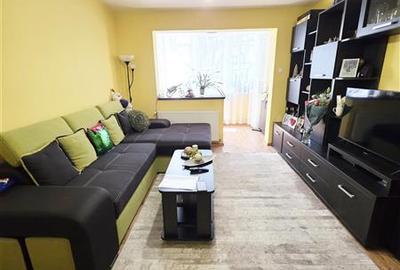 Apartament cu 4 camere semidecomandat în Astra - 1