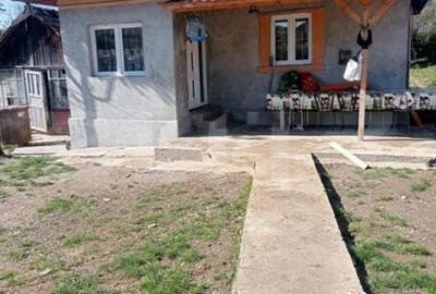 Casă cu 2 camere cu Teren 1500 Mp în Central - 11