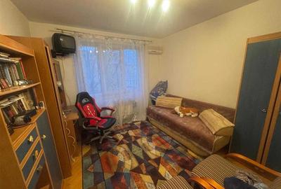 Apartament cu 3 camere decomandat, mobilat în Alexandru cel Bun - 2