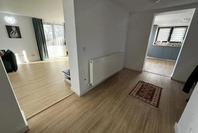 Casă cu 7 camere cu Teren 1600 Mp în Berchez - 10