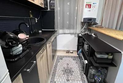 Apartament cu 2 camere semidecomandat în Florești