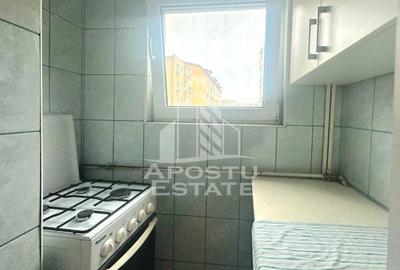 Garsonieră semidecomandată, mobilată în Confecții - 2