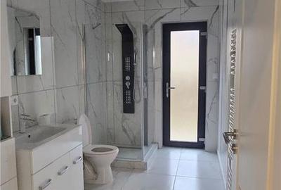 Casă cu 4 camere cu Teren 1000 Mp în Central - 2