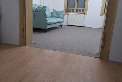 Birou, de 100 mp, în Central - 12