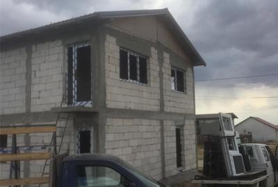 Casă cu 4 camere cu Teren 655 Mp în Braniștea - 2