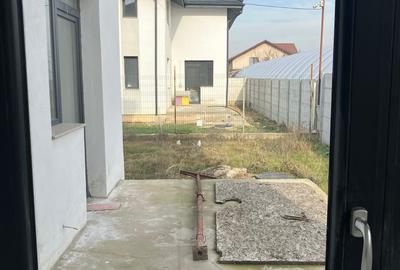 VILA  DUPLEX LA GRI - CURTE 222 MP  10 minute de Bucuresti zona de Sud - 3