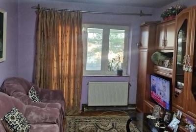 Apartament cu 2 camere semidecomandat în Micro 9 - 2