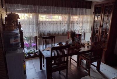 Casă cu 4 camere în 23 August (Cațelul) - 2