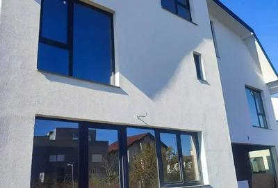 Casă cu 4 camere în Odăile - 14