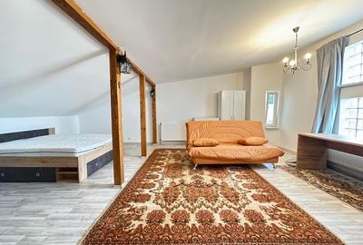 Apartament 110 mp,3 camere plus mansardă, 2 băi, curte în coproprietate, parcare - 8