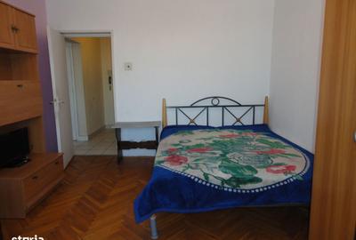 Apartament cu 2 camere decomandat în Romanilor - 9