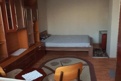 Garsonieră decomandată în Central - 6