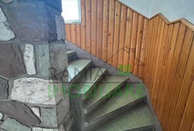 Casa cu 2 apartamente si teren generos-zona centrala, potent - 3