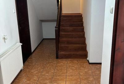Casă cu 5 camere cu Teren 500 Mp în Malu - 8