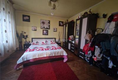 Casa P+M, teren 430 mp, pretabila - clinica, gradinita, locuinta - Liceul Triscu - 2