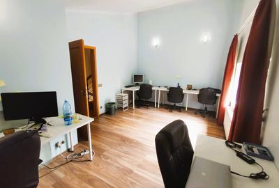 Aradului - Casa individuala 6 camere - Su:225mp - 4 locuri de parcare proprii - 6