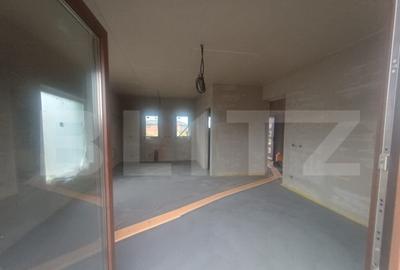 Casă cu 4 camere cu Teren 570 Mp în Central