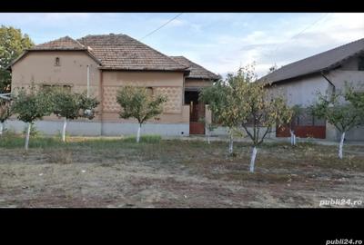 Casă cu 4 camere în Pesac - 2