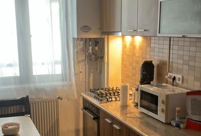 Vand apartament 2cam Bucure?tii Noi loc parcare inclus - metrou Jiului - 7