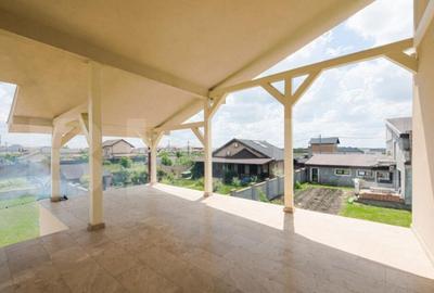 Casă cu 6 camere cu Teren 910 Mp în Săcălaz