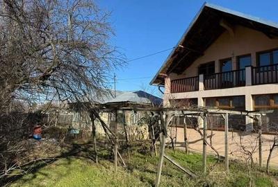 Casă cu 3 camere în Stoenești - 2