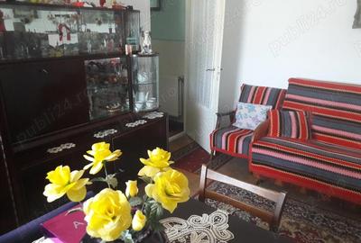 Apartament cu 3 camere semidecomandat în Micro 1 - 6