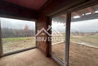 Casă individuală cu 3 camere cu Canalizare în Vale - 5