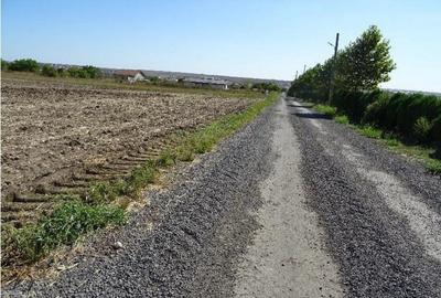 Teren de 5000 mp, în Valu lui Traian - 6