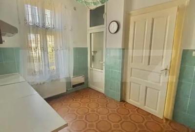Casă cu 3 camere cu Teren 755 Mp în P-ța Unirii - 8