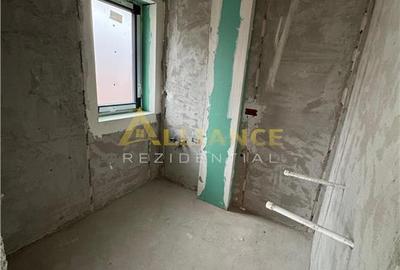 Duplex cu 4 camere cu Canalizare în Central - 10