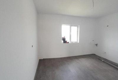 Casă cu 4 camere în Vârteju - 3