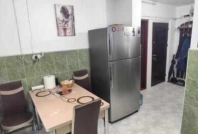Apartament cu 3 camere decomandat în Tomis IV - 2
