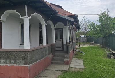 Casă cu 4 camere în Cocorăștii Mislii - 6