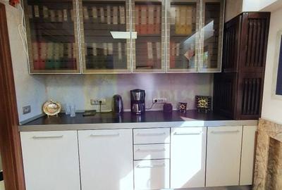 Apartament cu 3 camere de vanzare in Campina - Zona ultracentrala - 15