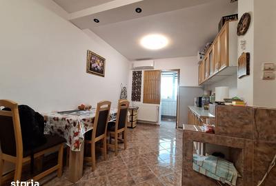 Apartament cu 2 camere decomandat, mobilat în Aradului