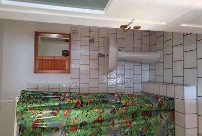 Casă cu 2 camere în 1 Mai - 14