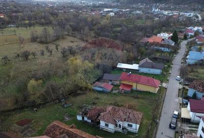 Casă cu Teren 647 Mp în Lerești - 10