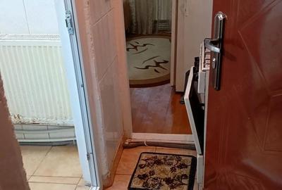 Garsonieră decomandată în Central - 9