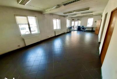 Casă cu 8 camere cu Canalizare în Ștefan cel Mare - 2